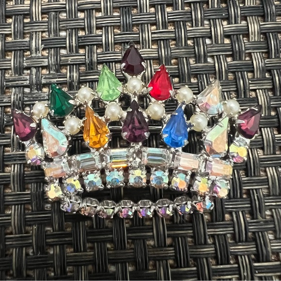 Jewelry - Vintage David AB Gemstone Crown Brooch